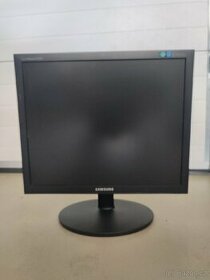 Monitor Samsung syncmaster 1920 19"