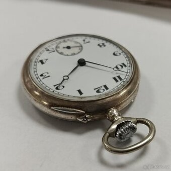 Stříbrné kapesní hodinky Cilindre