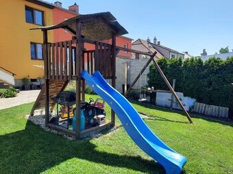 zahradní dětský domeček