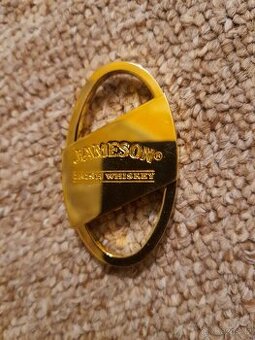 Klíčenka zn. Jameson Irish Whiskey ve zlaté barvě