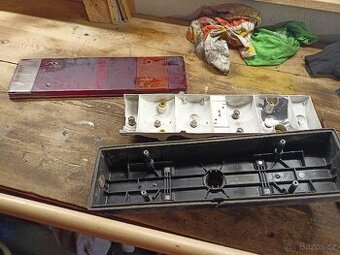 Náhradní díly elektroinstalace světla zadní