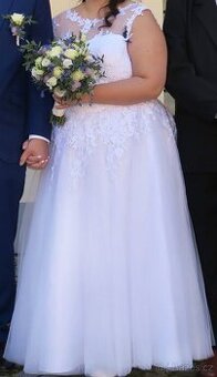 Prodám svatební šaty