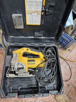 Přímočará pila DeWALT DW331K