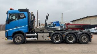 Volvo FH16 750 8x4 nosič kontejneru