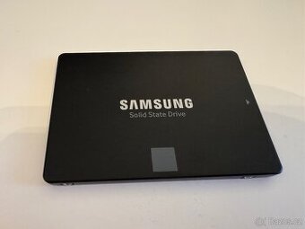 Samsung SSD disk EVO 870 500GB
