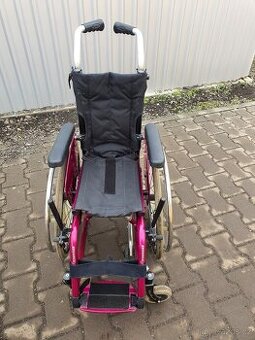 invalidní vozík Otto Bock, skládací, pro dítě