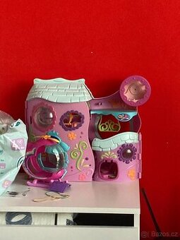 Littlest pet shop