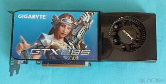 Gigabyte GTX285 - 1
