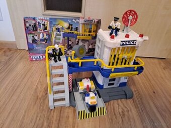 Policejní stanice s alarmem a světlem