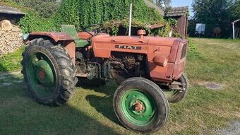 Starý traktor Zetor 15