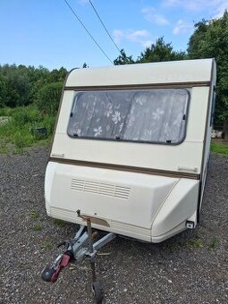 Karavan Adria