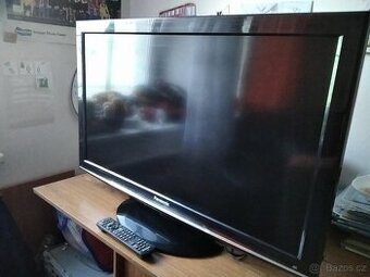 LCD TV PANASONIC+ OVLADAČ ( 110 cm)