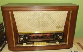 RFT ERFURT sběratelské rádio sleva.. - 1