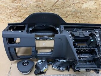 Airbagová sada Volkswagen Passat B8 s novou deskou