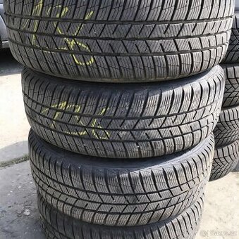 Prodám zimní pneumatiky (téměř nové) se vzorkem 6.5 mm. Více