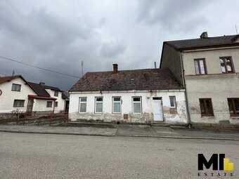 Prodej rodinného domu o velikosti 130 m2, pozemek 172 v obci - 1