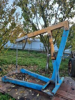 Prodám hydraulický dílenský jeřáb Žirafa 2t