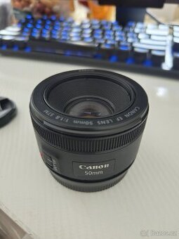 Canon EF 50mm f/1.8 STM