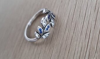 Nový dámský stříbrný prsten prstýnek 925 s lístky vel 56