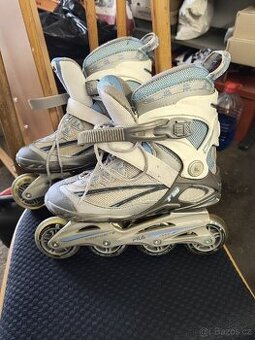 Dámské kolečkové brusle