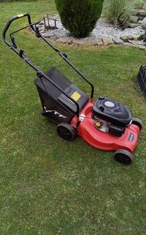 BENZÍNOVÁ SEKAČKA MOUNTFIELD