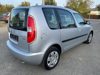 ŠKODA ROOMSTER 1. 6 MPI SERVISNÍ KNIHA 124.900 km