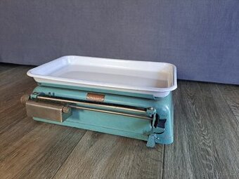 Kuchyňská váha Mikas 1948