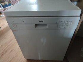 Nova volne stojici mycka Bosch SGS53A72