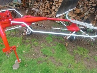 Shrnovač sena  Kuhn GA 3201