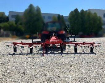 Obraceč pícnin Kverneland 8576