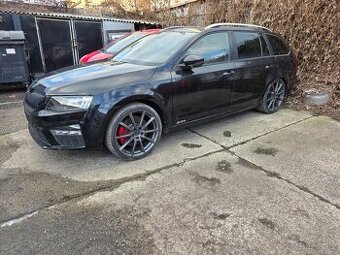 Prodám Škoda Octavia 3 rs 2,0tdi s vadným motorem