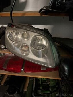 Pp světlo touran 1t1