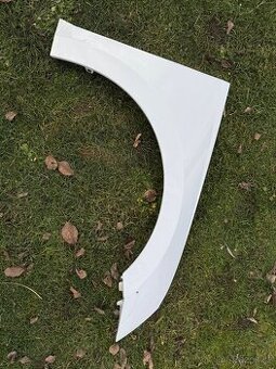 Pravý přední blatník Škoda Rapid