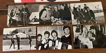THE BEATLES - PERNÝ DEN BROŽURA + 12 FOTOGRAFIÍ