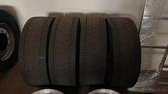 4 x pneu Michelin zadní 315/70/R22,5 STAV 50%
