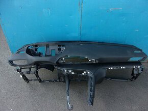 Palubní deska Peugeot 3008 - 5008