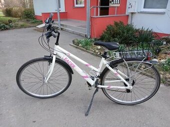 Dámské trekové kolo