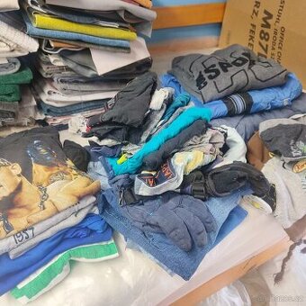 Prodám oblečení na kluka vel 140