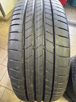 225/40/18 letni