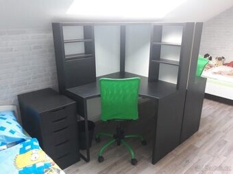 2x kancelářské stoly + 2x zásuvkový díl + policový díl IKEA