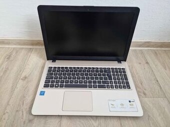 Notebook Asus X540N na filmy internet kancelářské školní prá