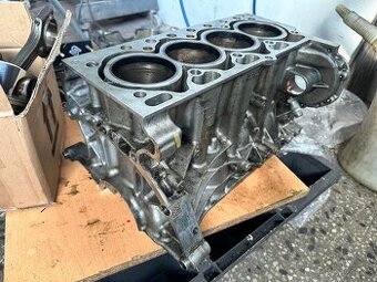 Blok Motoru Volvo D 4204 T5 2.0 D4 133kW Biturbo