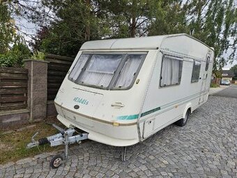 Rustikální anglický karavan Elddis