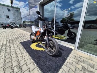 KTM 690 SMC-R