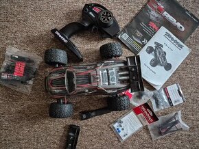 e-revo 1:16 - 1
