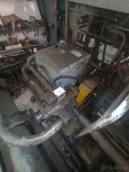 Vie niekto opraviť toto Ruské hydraulické čerpadlo - 1