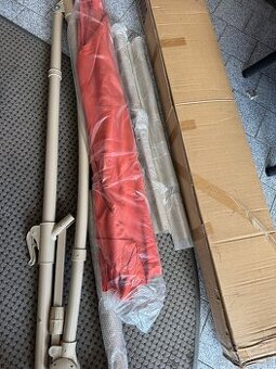 Zahradní slunečník 300x300