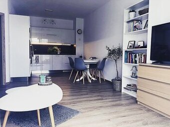 Pronájem bytu 2+KK s terasou + 2x parkovací místo