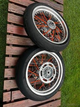 SM kola KTM