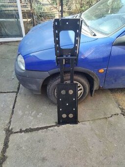 Prodám profi držák na televizi